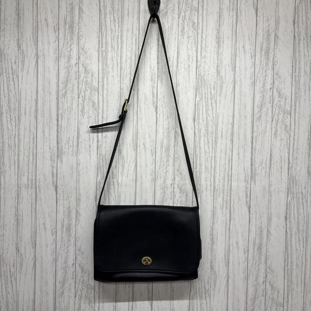 Womens Vintage Coach 9812 Dark Navy Handbag